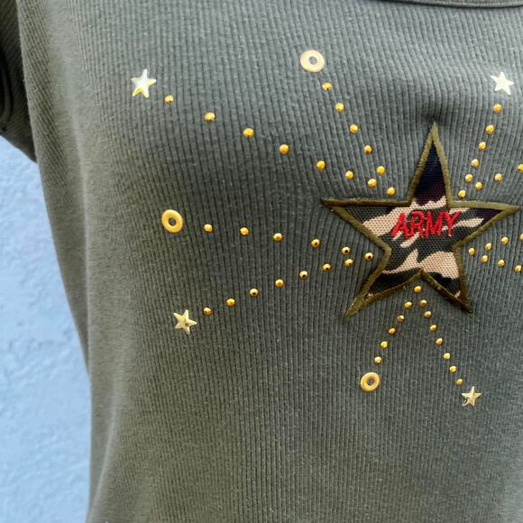Y2k Baby Tee with Army Print Size 1X/2X  Embellished - Picture 6 of 8
